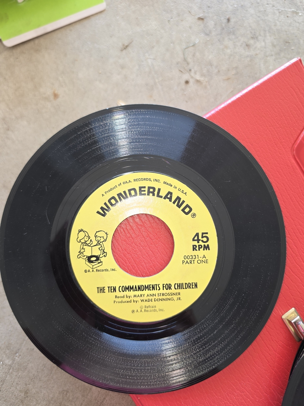 Wonderland 45 RPM Vinyl Single - Yellow Label